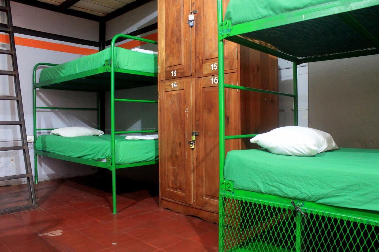 Bigfoot Hostel León Eksteriør bilde